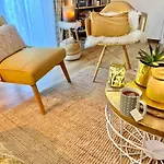 Les Jardins De Mistral Apartment