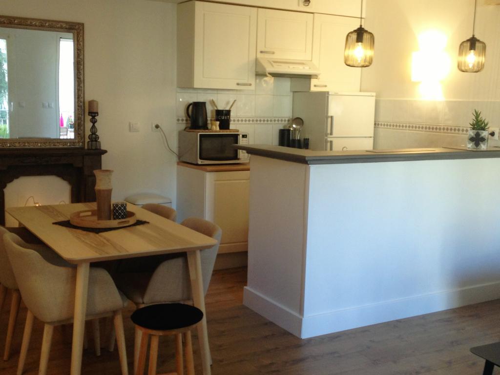 Les Jardins De Mistral Apartment *